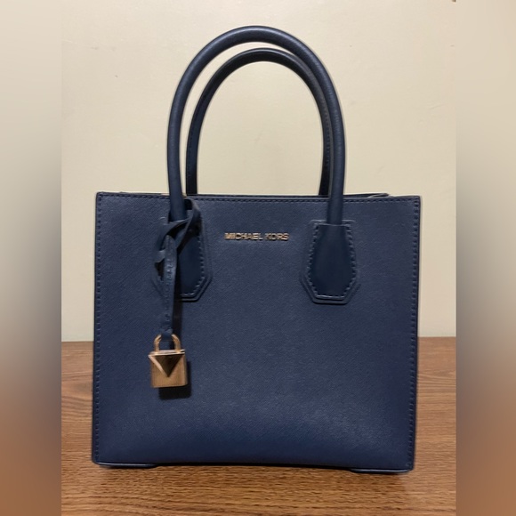 Michael Kors Mercer Medium Saffiano Leather Accordion Crossbody Bag - Picture 11 of 16